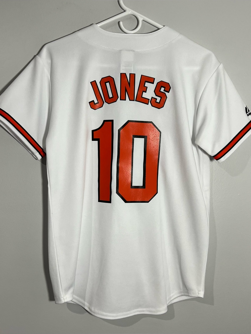 Majestic MLB Baltimore Orioles Adam Jones White Baseball Jersey Youth Large